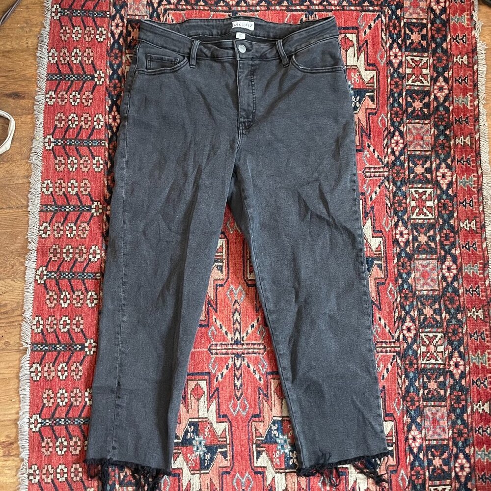 NWOT Ava & Viv Women's Mid Rise Skinny Leg Raw Hem Jeans